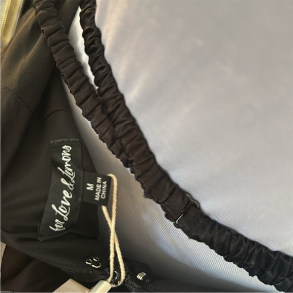 For love & Lemons🖤🤍 Midi Dress w/ roses• NWT • MEDIUM - Picture 10 of 12